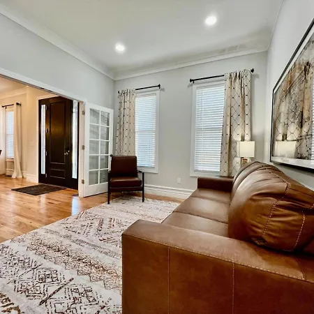 Luxury Home Incredible Master Suite Liberty Twp Oh